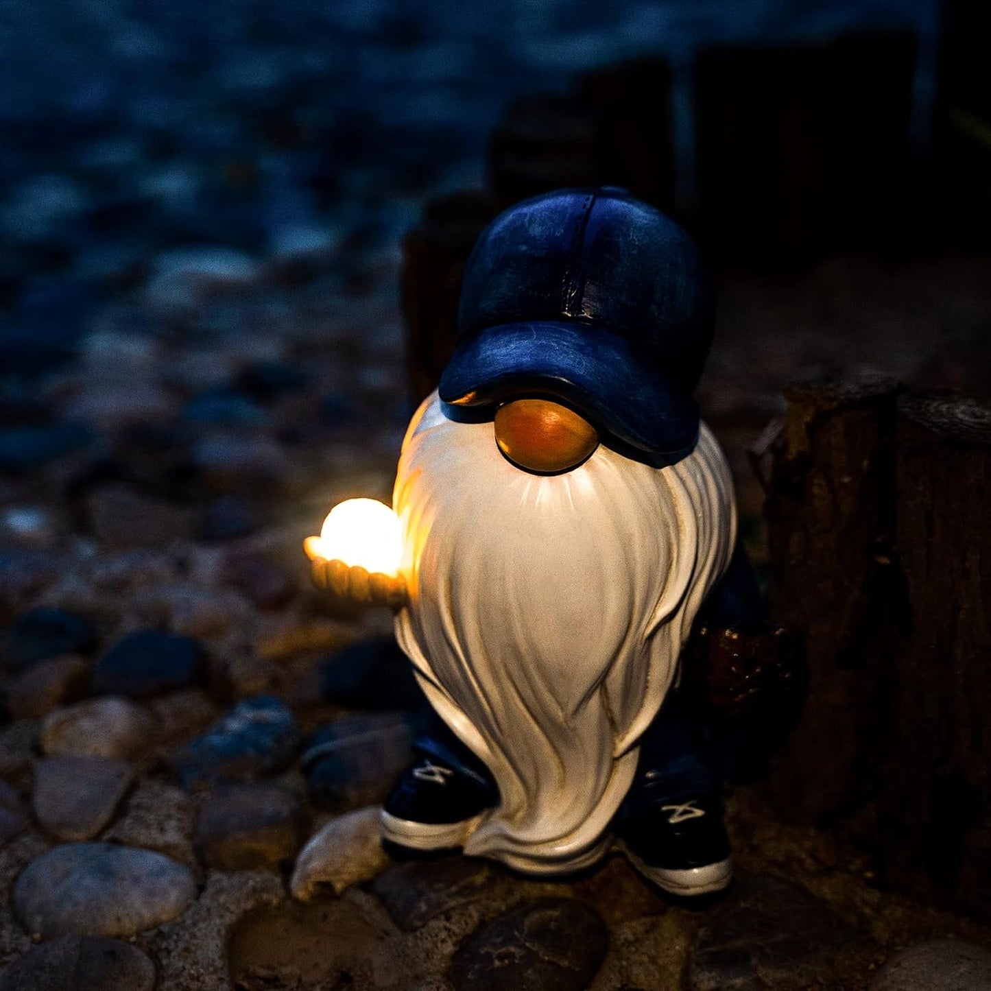 Joint Honglin Garden Gnome Sculptures & Statues Resin Blue Baseball Gnome with Solar LED Lights Outdoor Funny Decoration