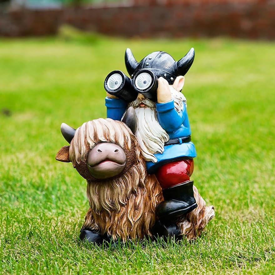 Joint Honglin Resin Garden Gnome Statues Sitting on Highland Cow with Solar LED Lights Outdoor Telescope Gnome Gifts for Yard, Patio Decor